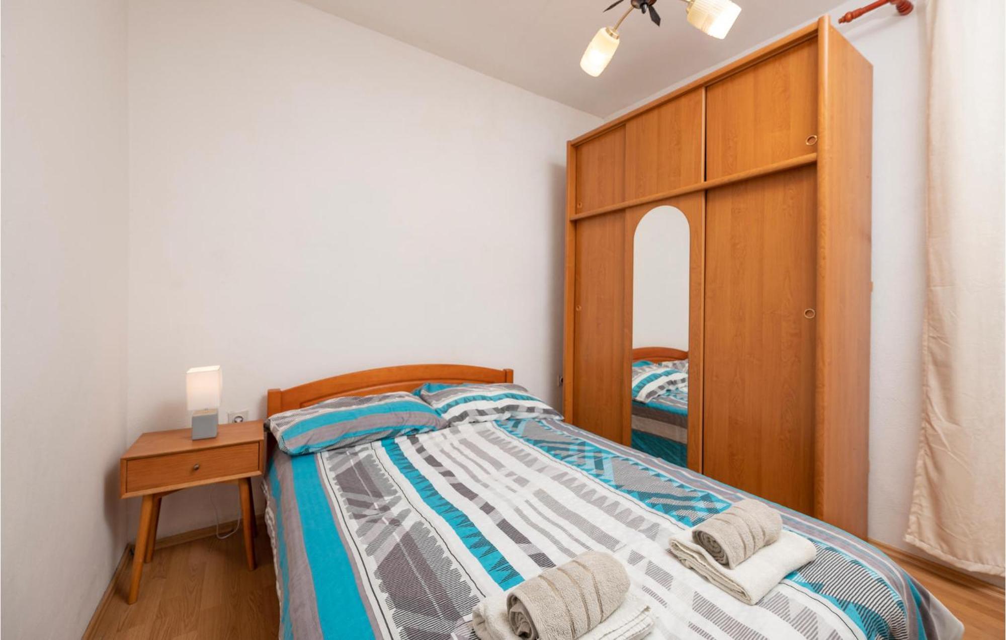 Cozy Apartment In Fazana With Kitchen Εξωτερικό φωτογραφία
