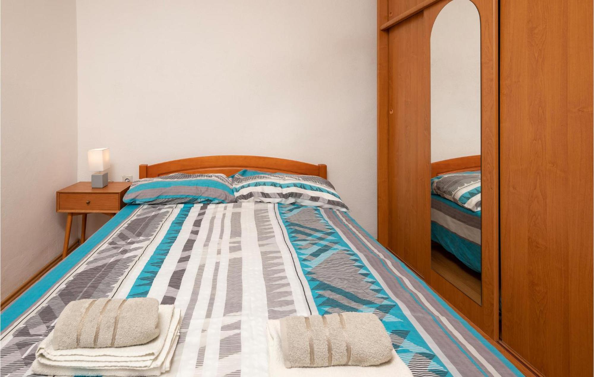 Cozy Apartment In Fazana With Kitchen Εξωτερικό φωτογραφία